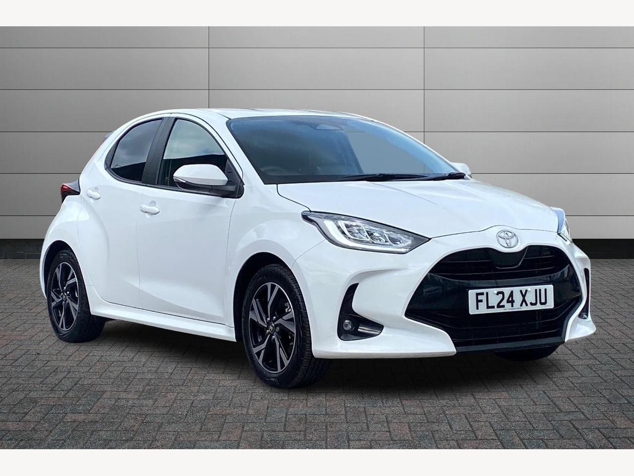 Main listing image - Toyota Yaris