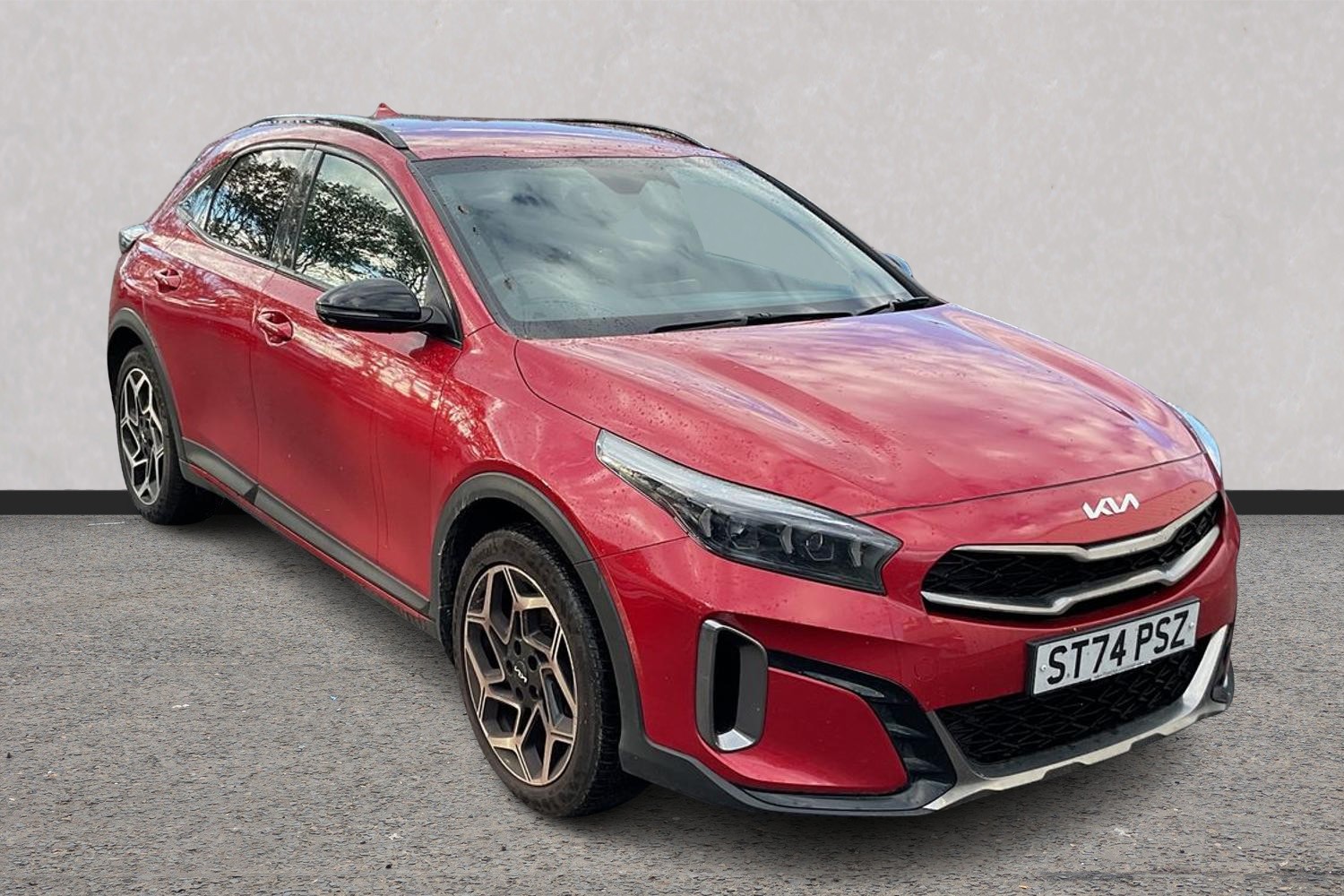 Main listing image - Kia XCeed
