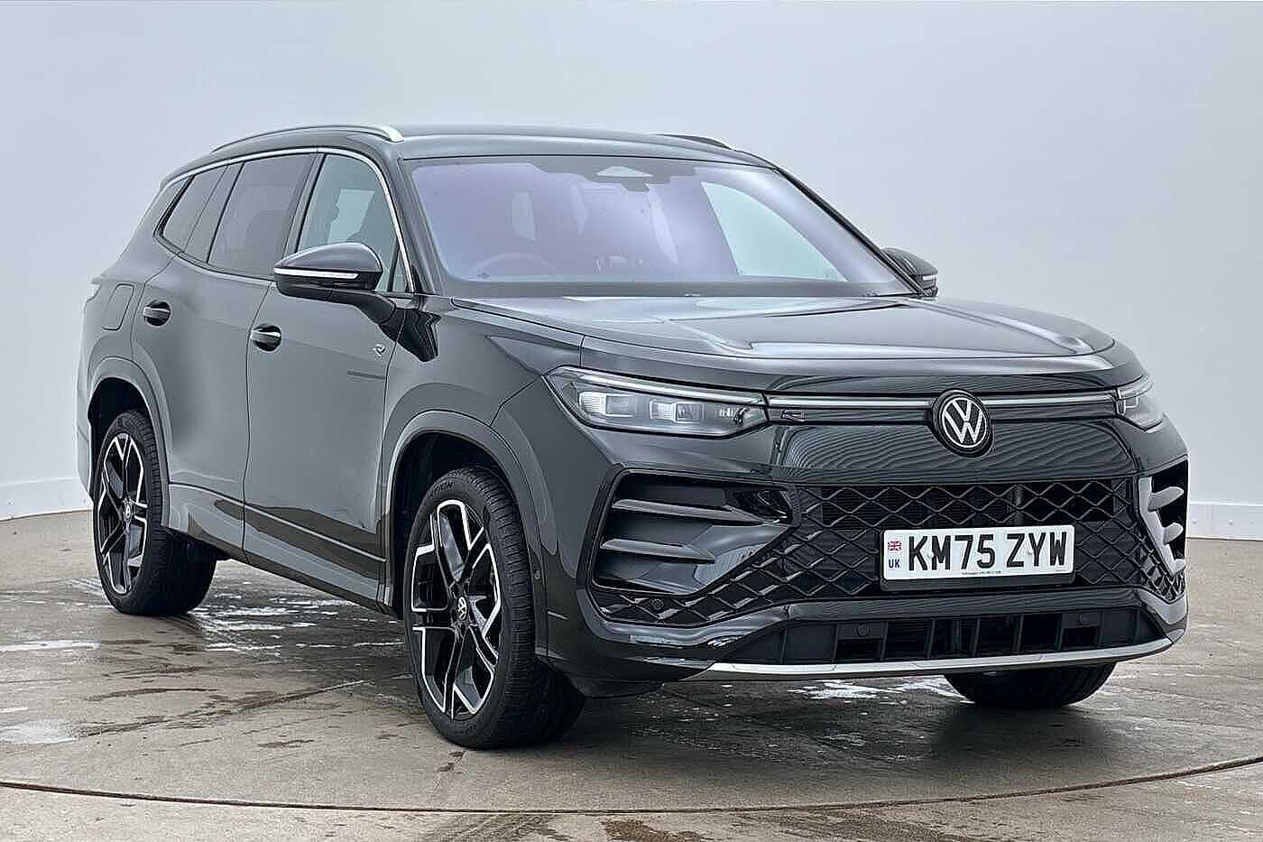 Main listing image - Volkswagen Tayron