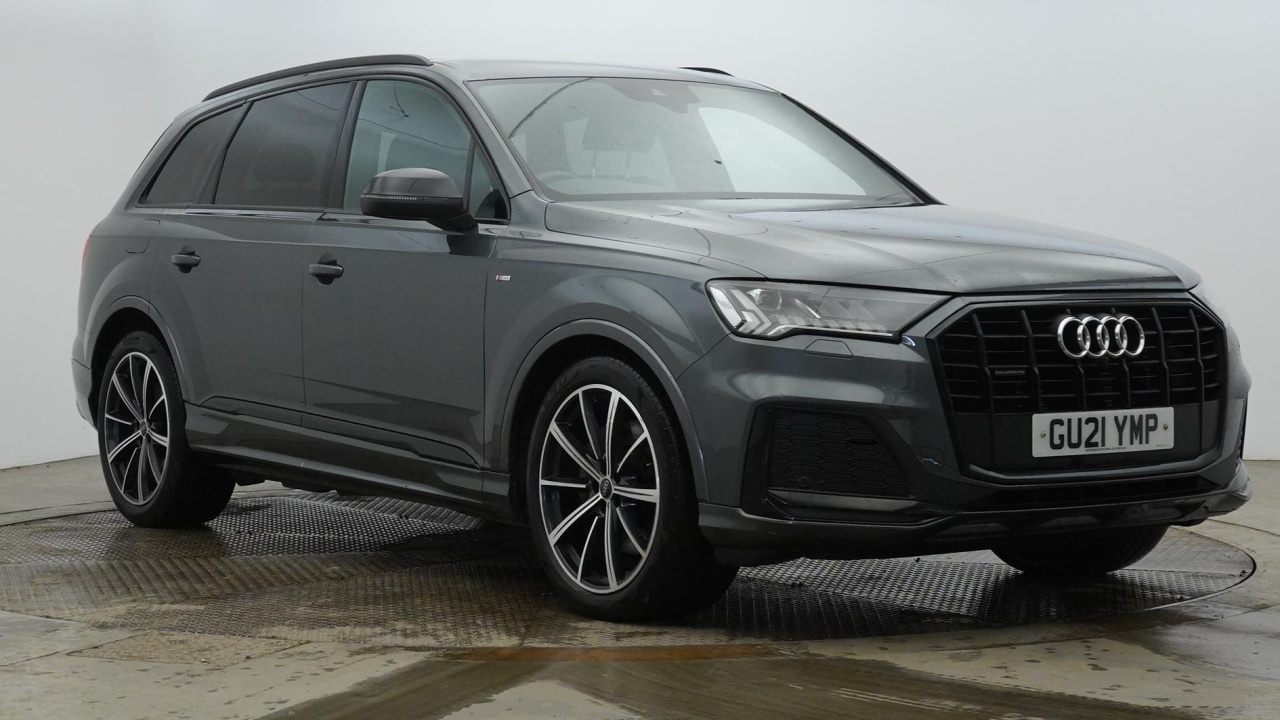 Main listing image - Audi Q7