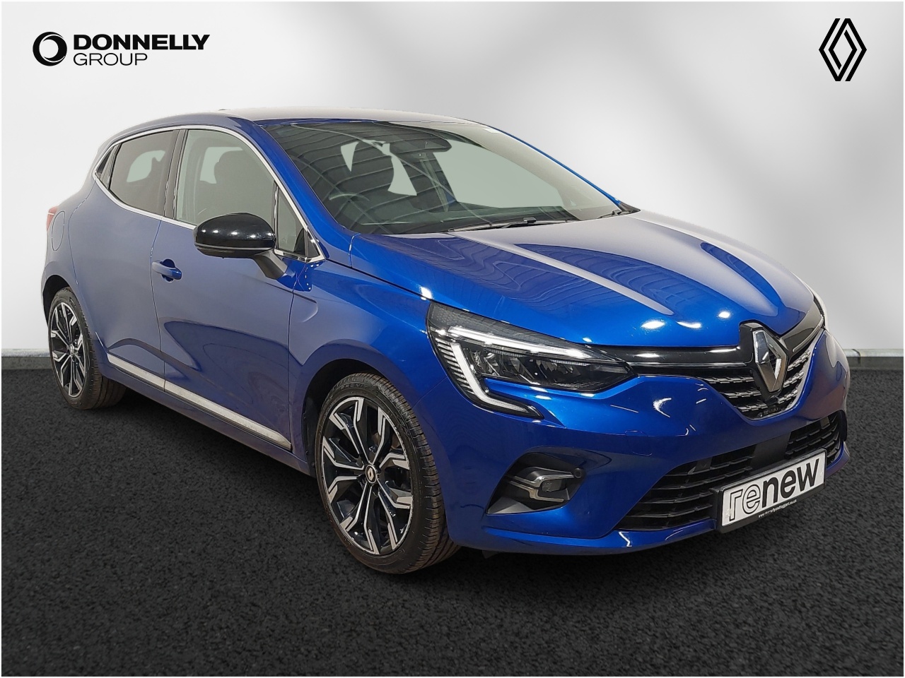 Main listing image - Renault Clio