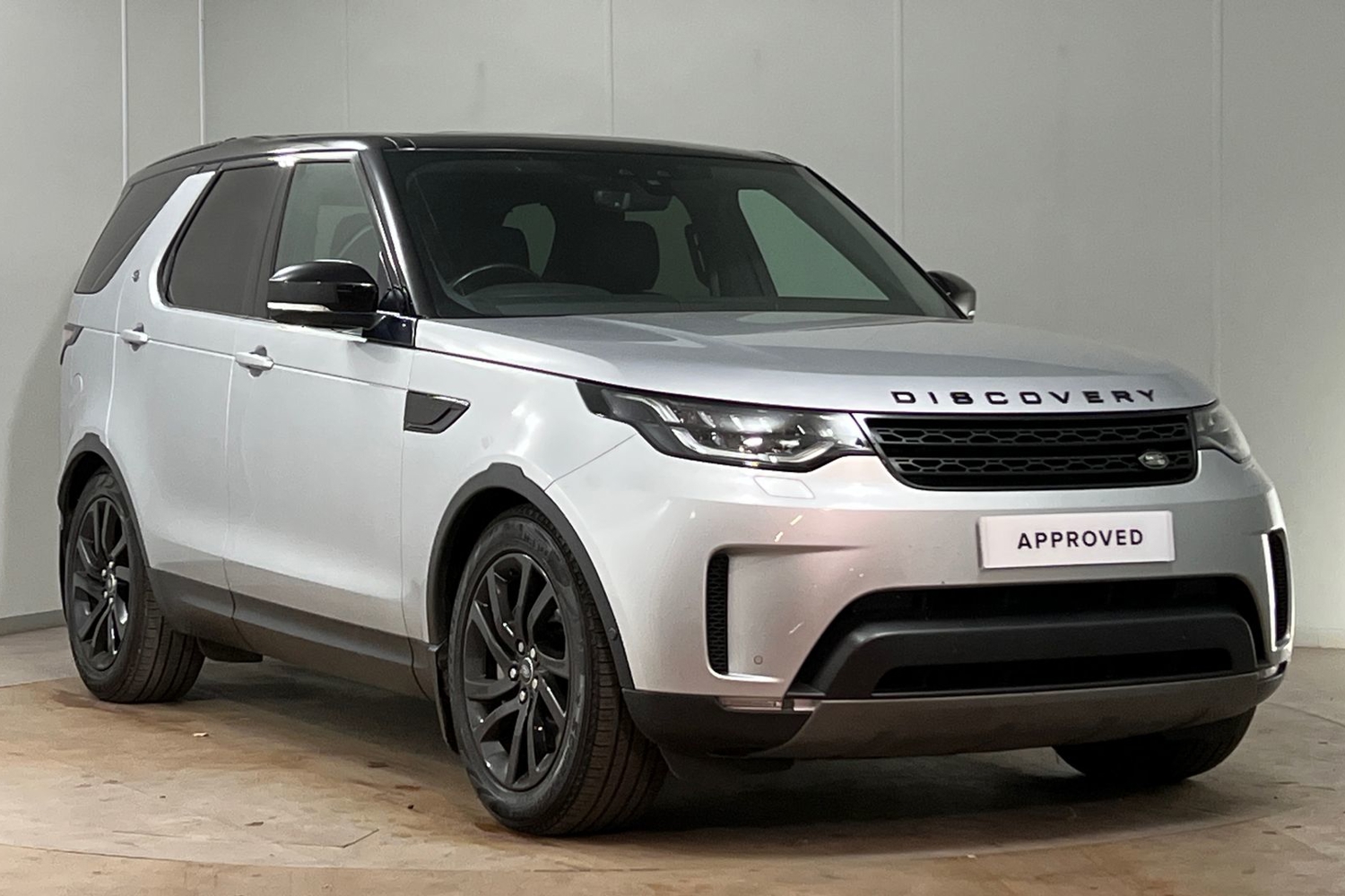 Main listing image - Land Rover Discovery