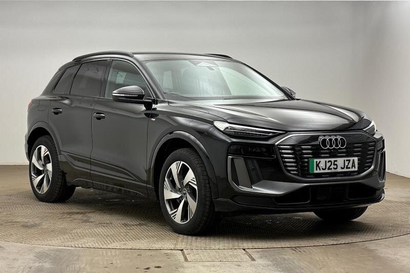 Main listing image - Audi Q6