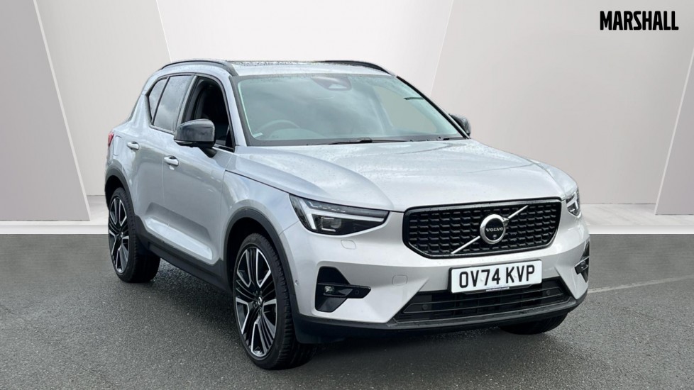 Main listing image - Volvo XC40