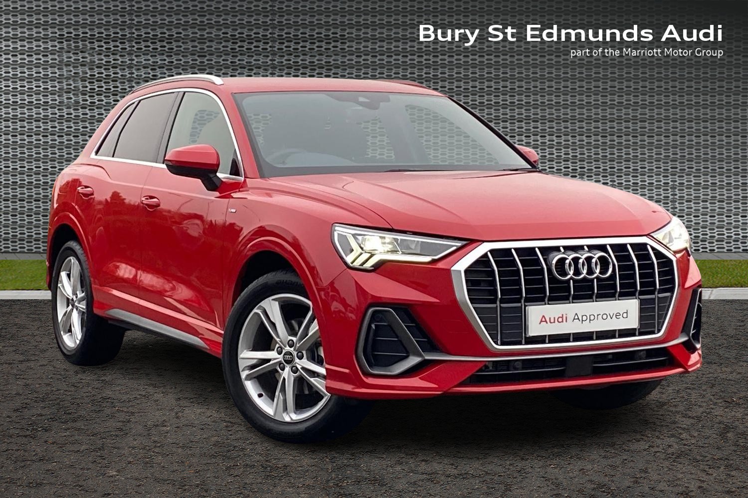 Main listing image - Audi Q3