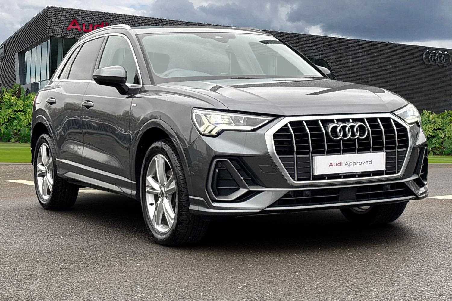 Main listing image - Audi Q3