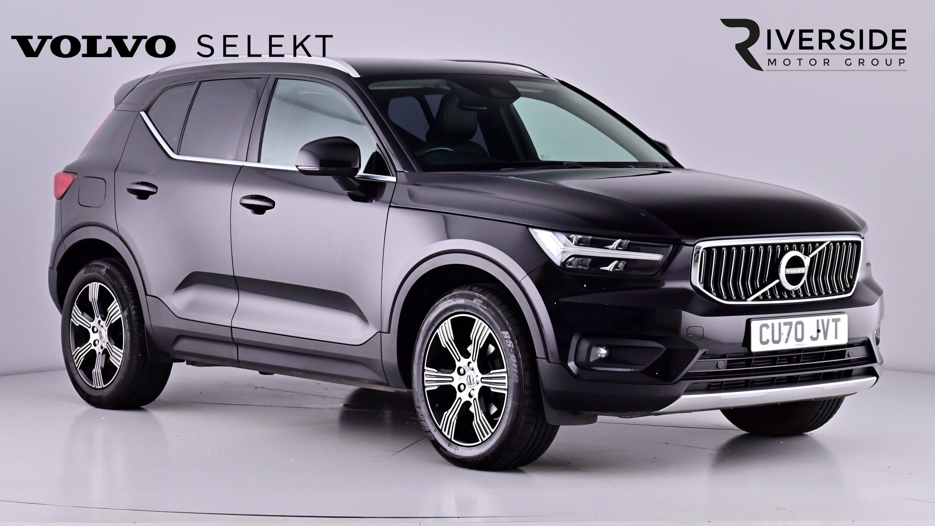 Main listing image - Volvo XC40