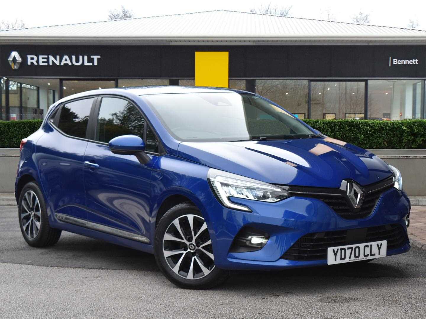 Main listing image - Renault Clio