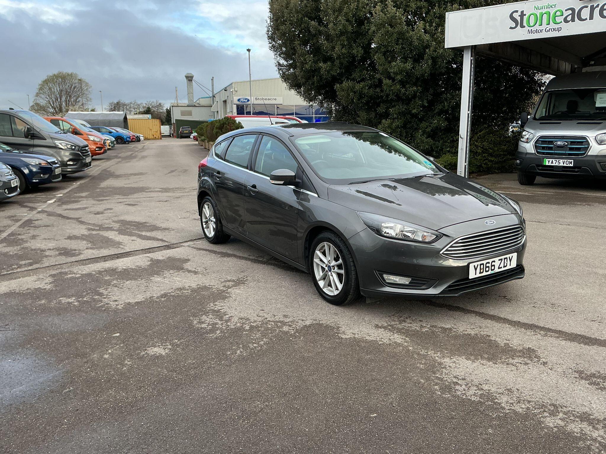 Main listing image - Ford Focus