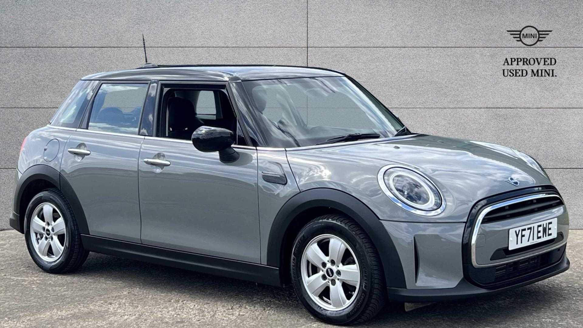 Main listing image - MINI Hatchback 5dr