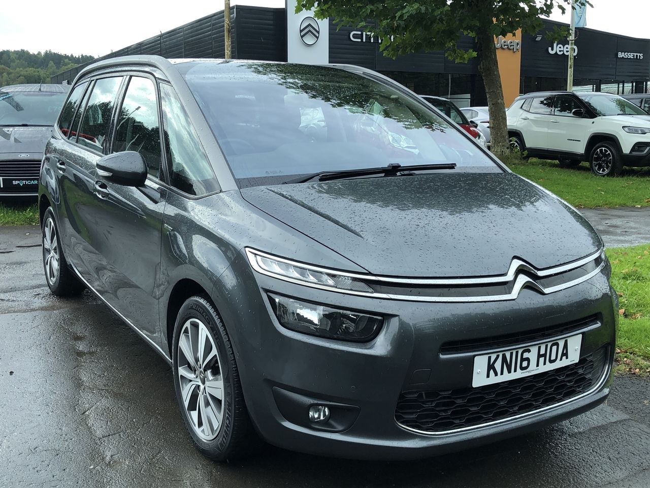 Main listing image - Citroen Grand C4 Picasso