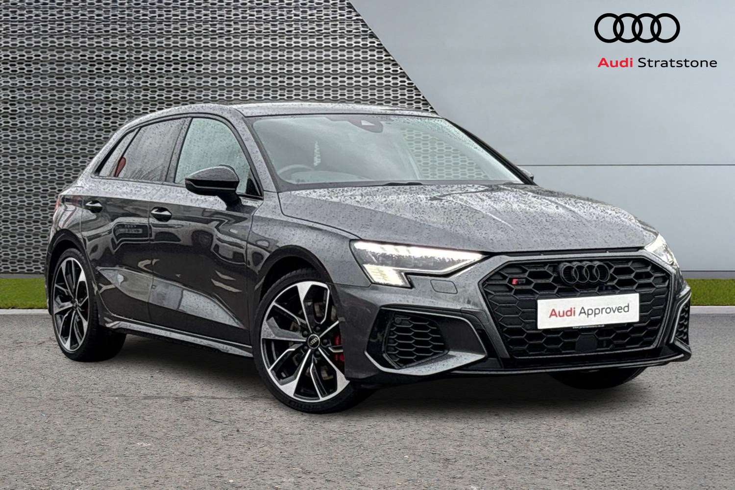 Main listing image - Audi S3