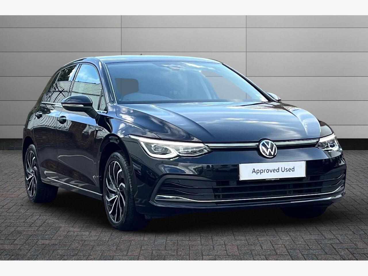 Main listing image - Volkswagen Golf