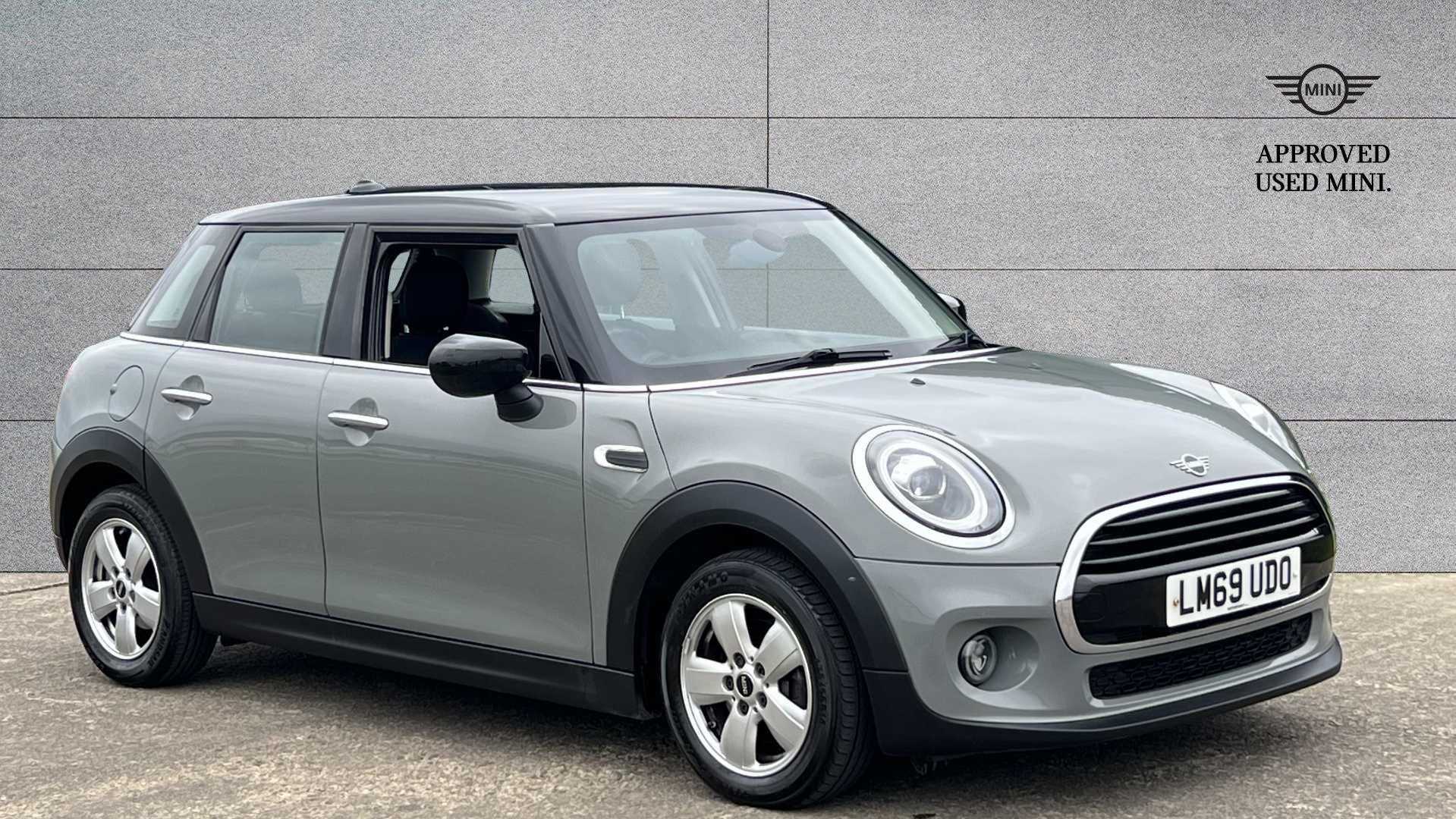 Main listing image - MINI Hatchback 5dr