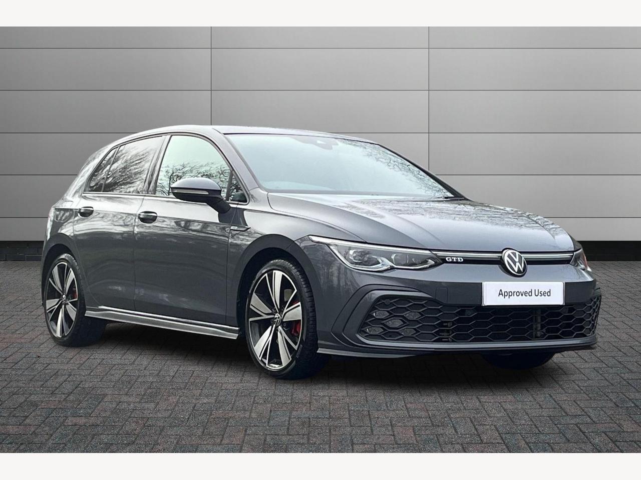 Main listing image - Volkswagen Golf