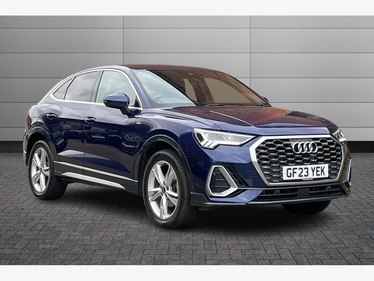 Main listing image - Audi Q3