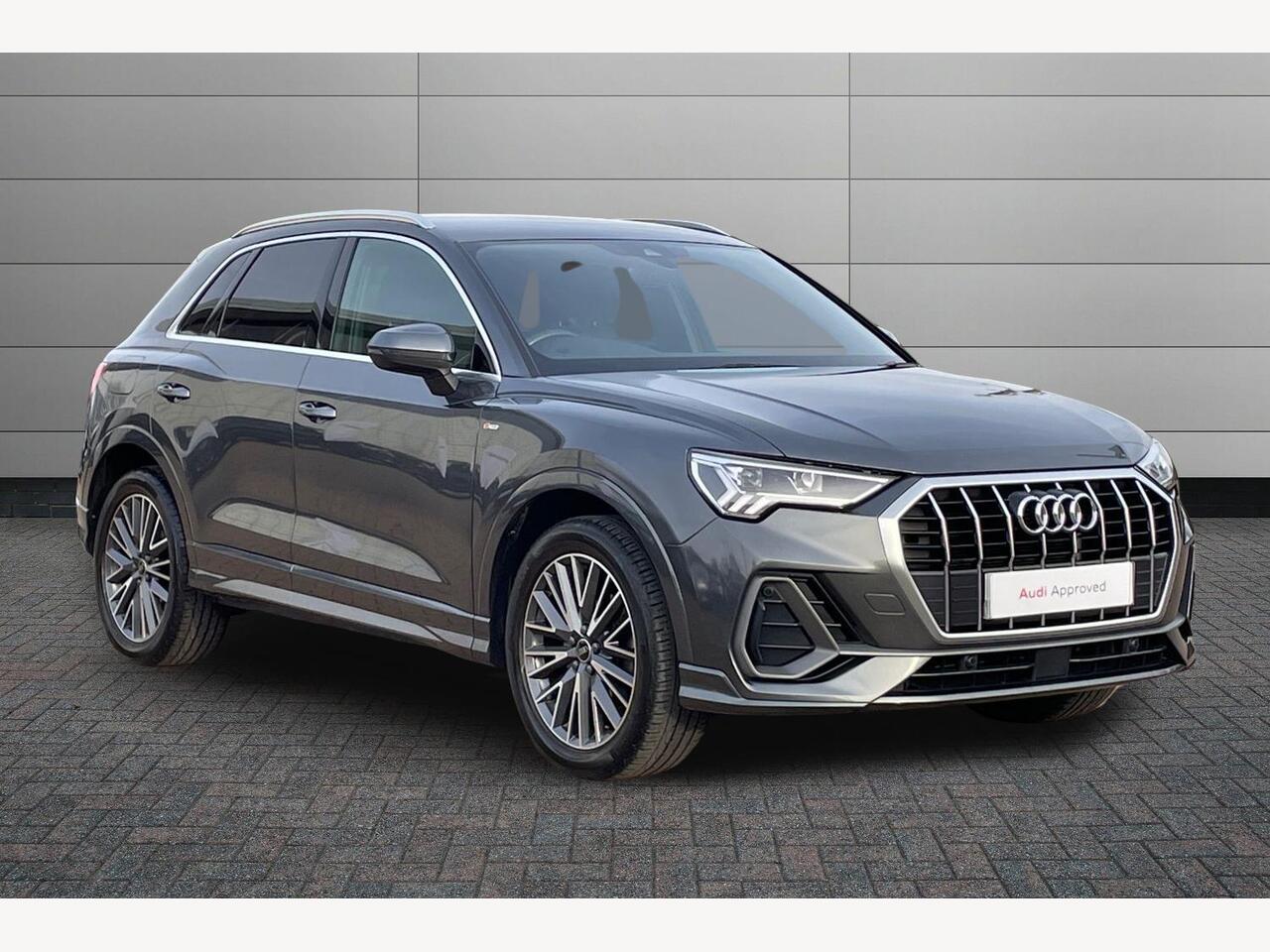 Main listing image - Audi Q3