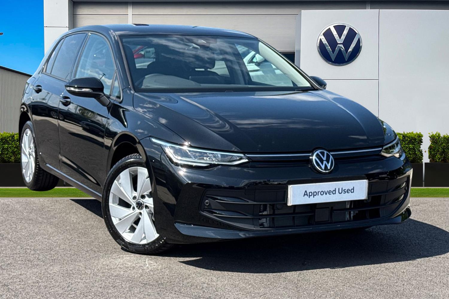 Main listing image - Volkswagen Golf