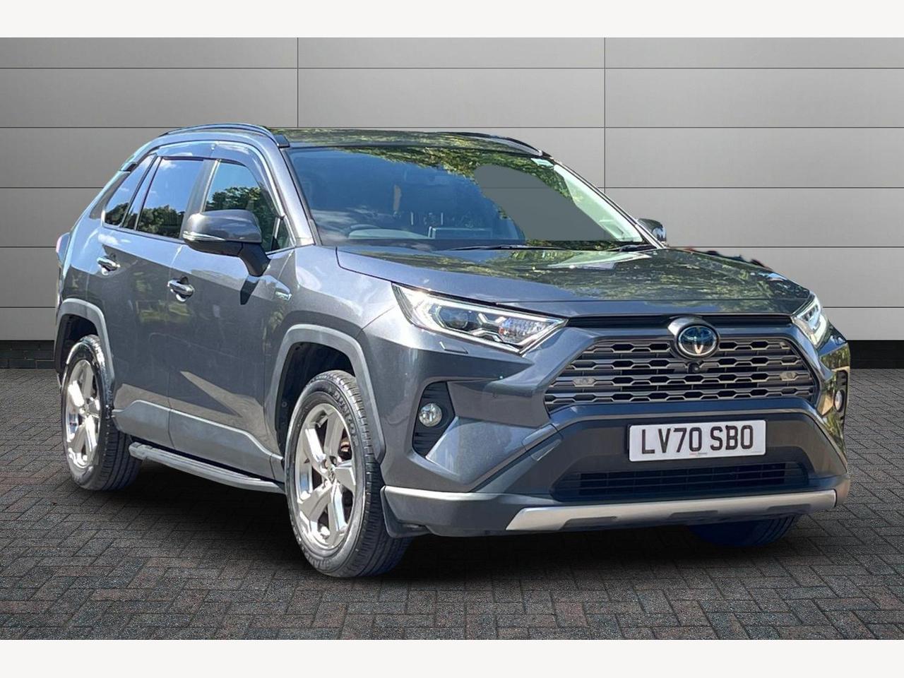Main listing image - Toyota RAV4