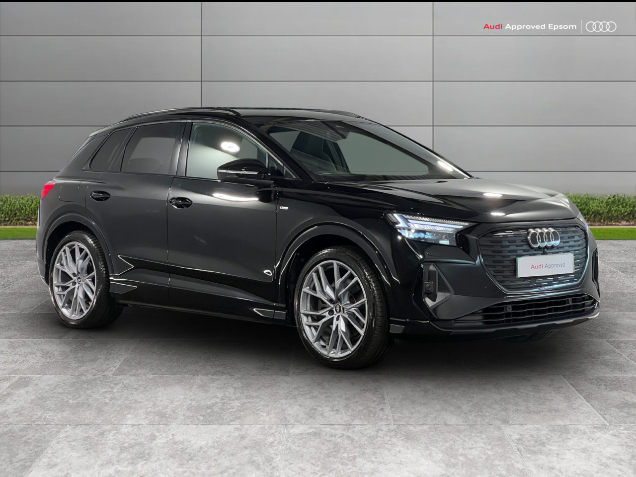 Main listing image - Audi Q4