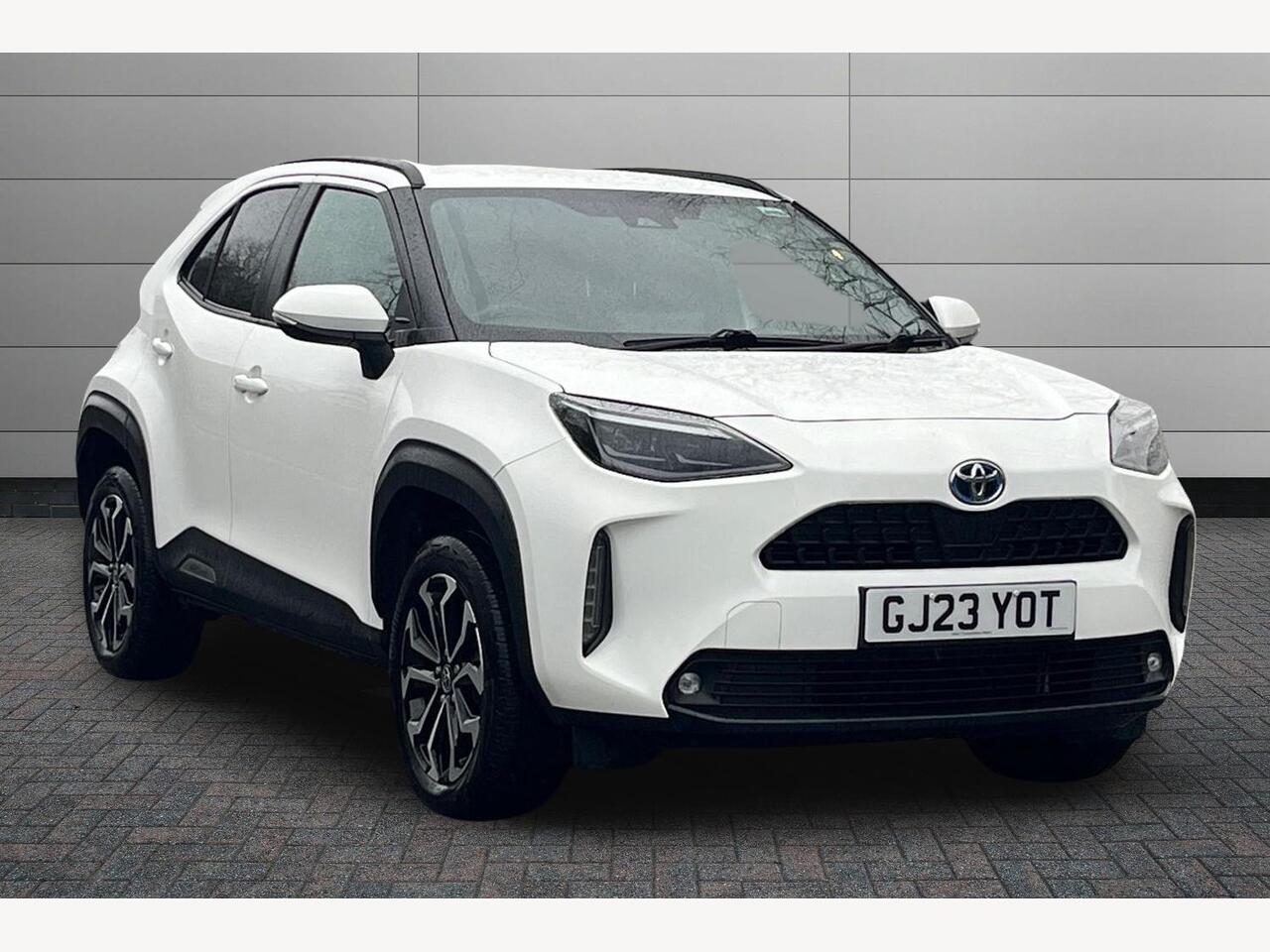 Main listing image - Toyota Yaris Cross
