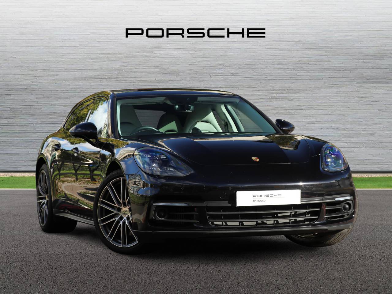 Main listing image - Porsche Panamera