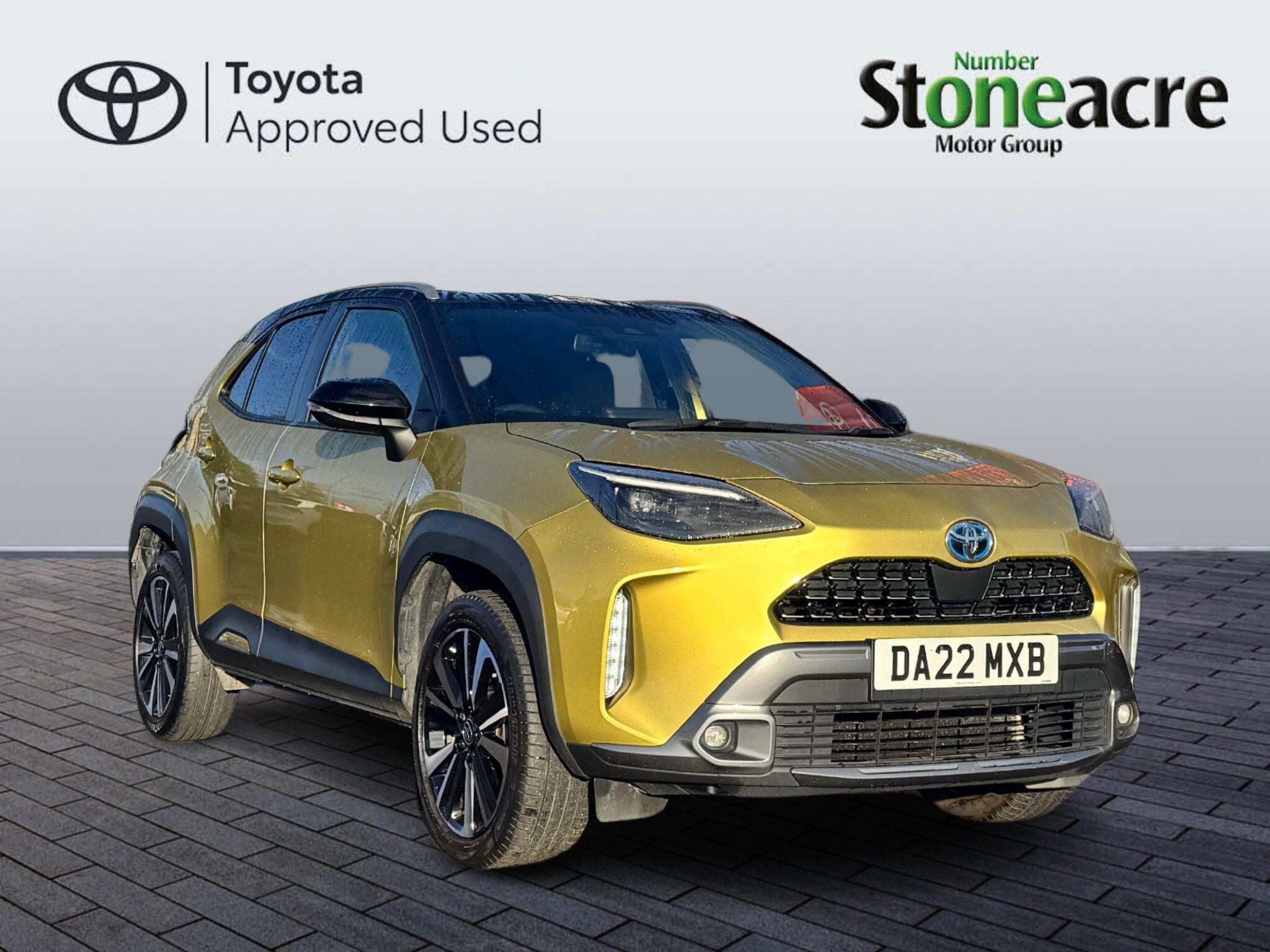Main listing image - Toyota Yaris Cross
