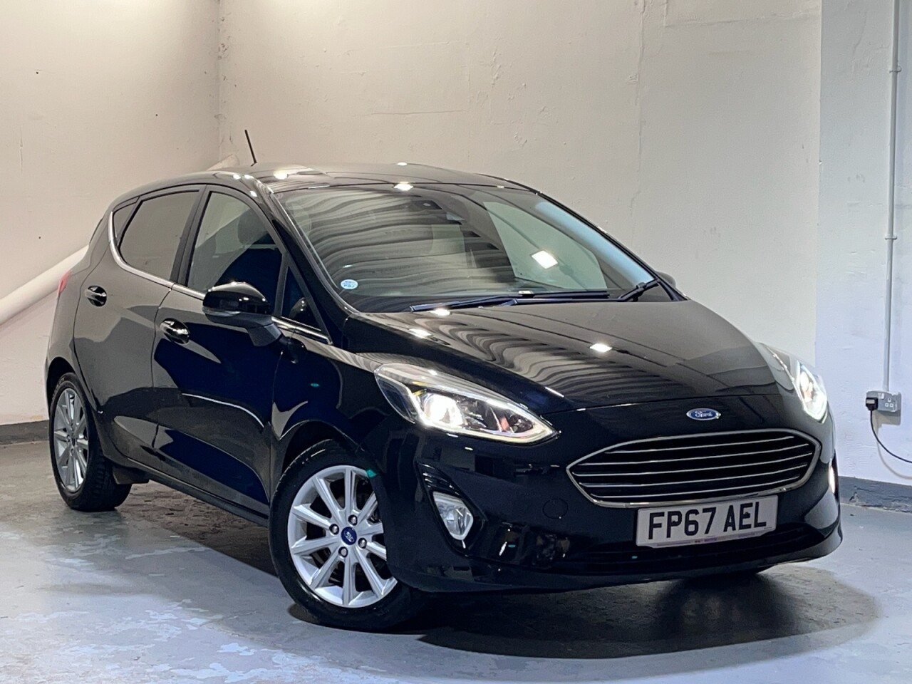 Main listing image - Ford Fiesta