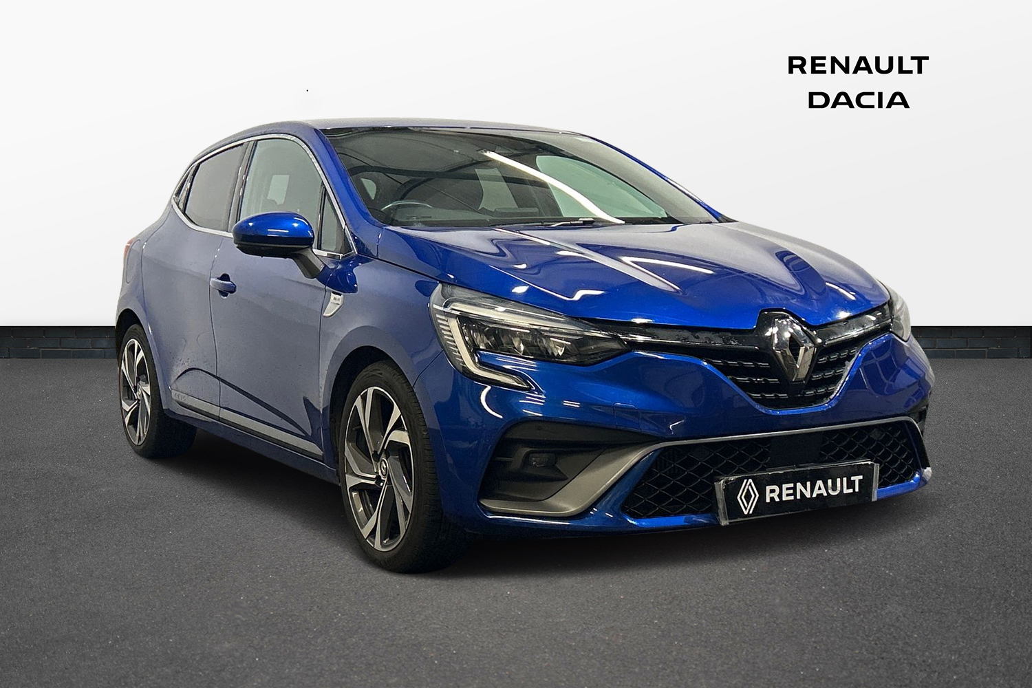 Main listing image - Renault Clio