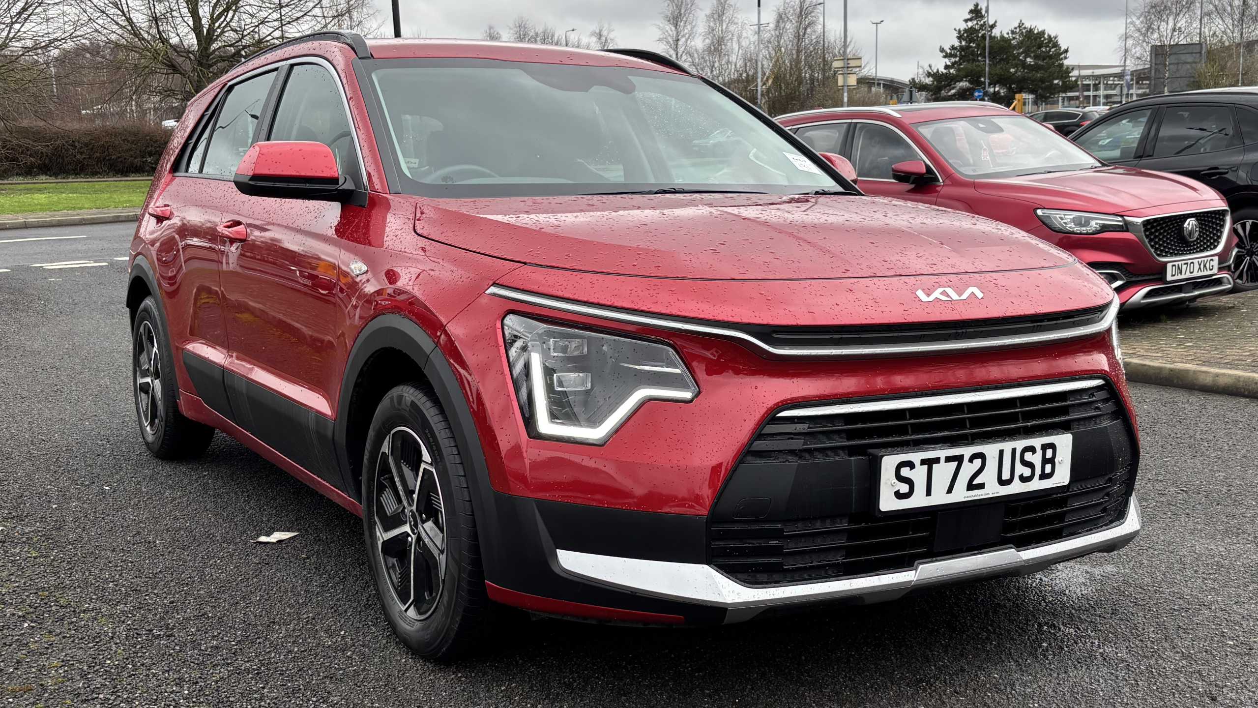 Main listing image - Kia Niro