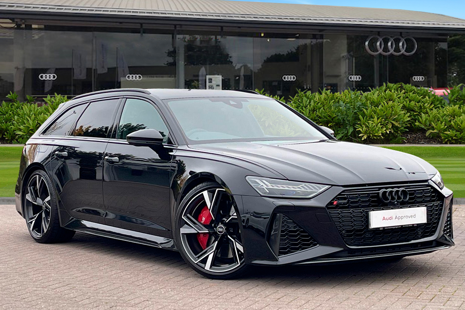 Main listing image - Audi RS6