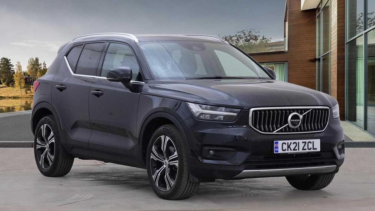 Main listing image - Volvo XC40