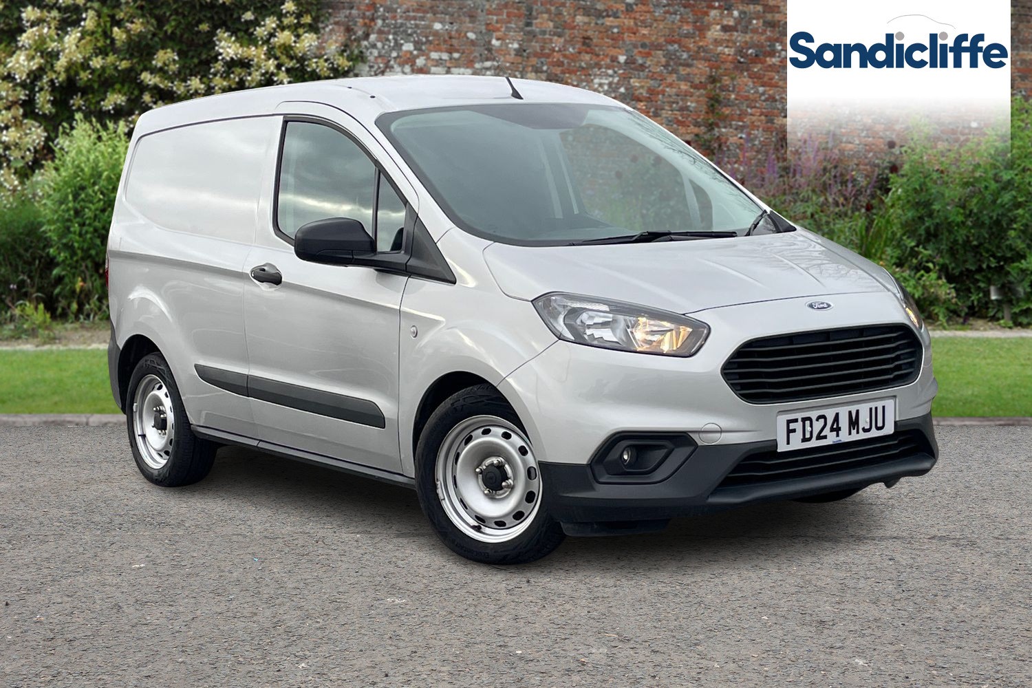 Main listing image - Ford Transit Courier