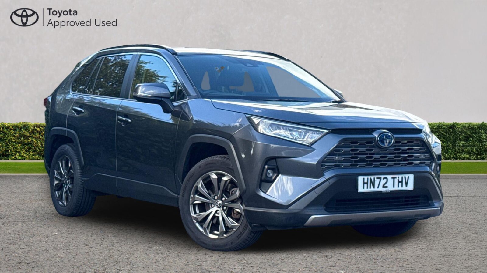 Main listing image - Toyota RAV4