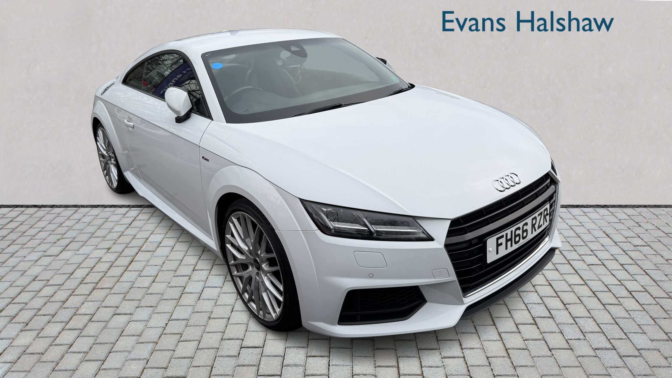 Main listing image - Audi TT