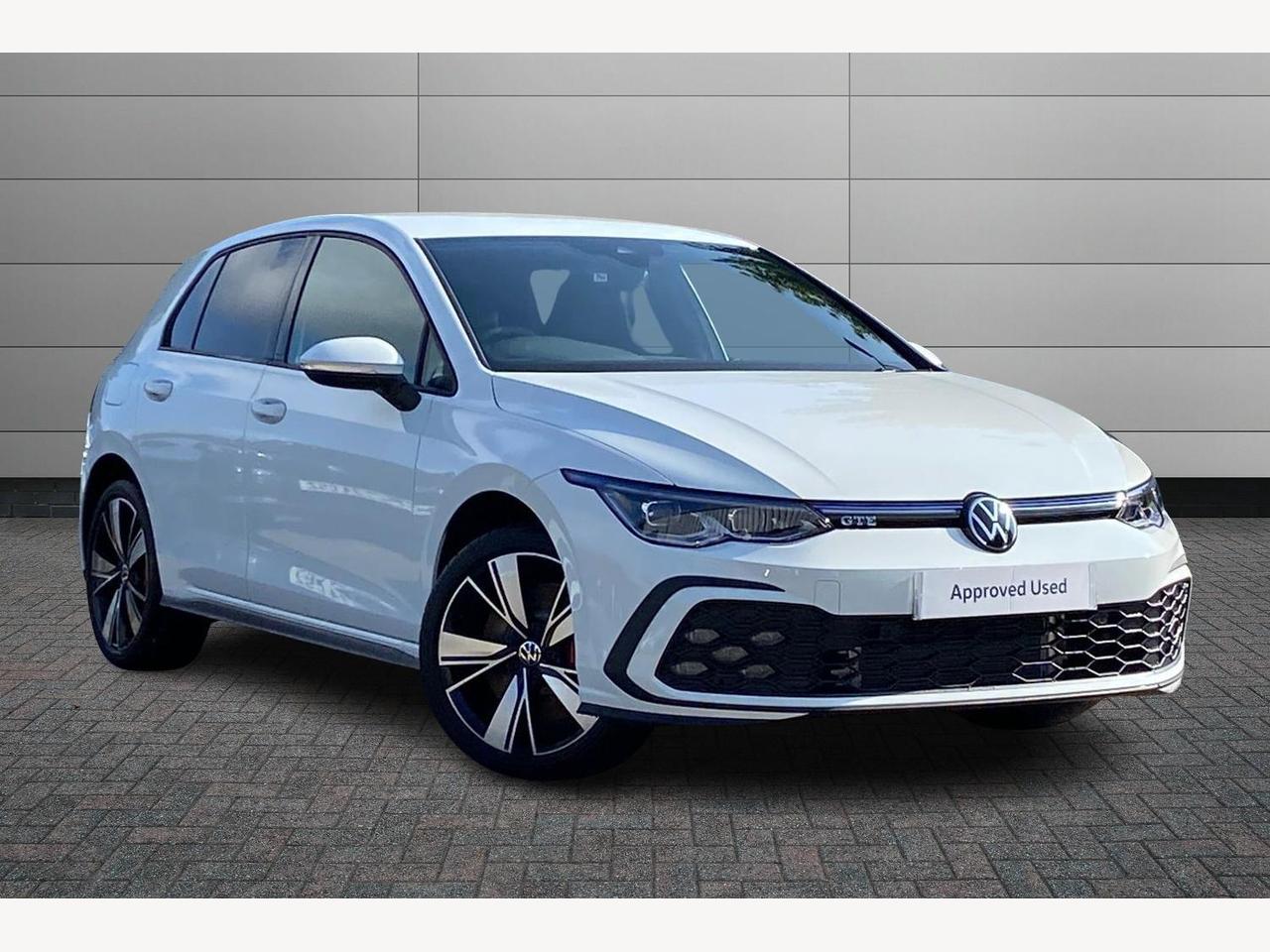 Main listing image - Volkswagen Golf GTE