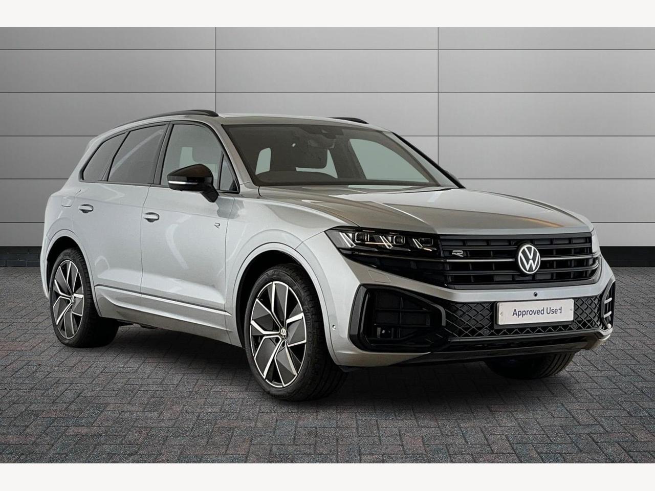 Main listing image - Volkswagen Touareg