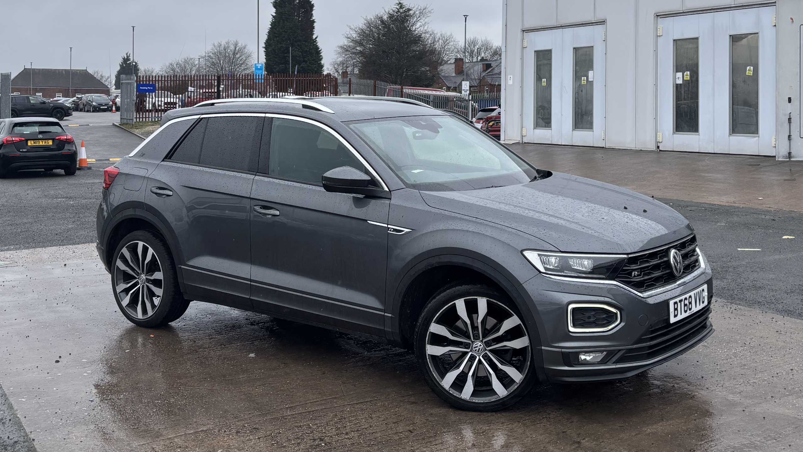 Main listing image - Volkswagen T-Roc