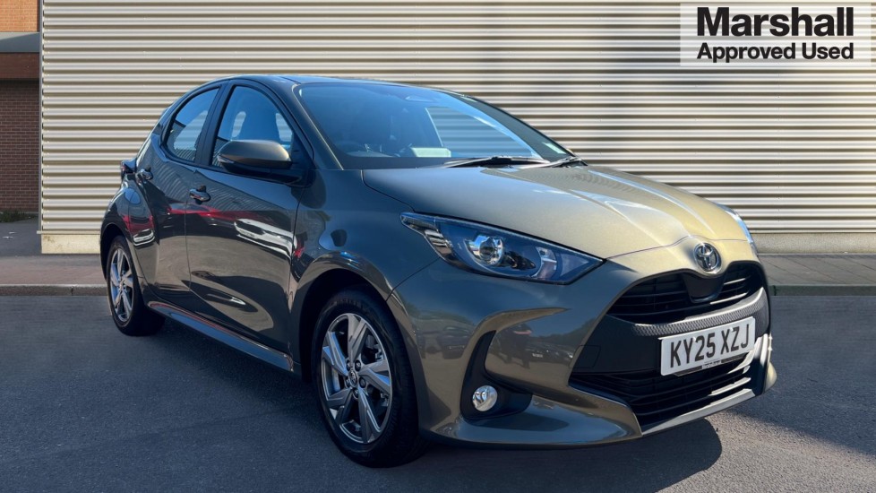 Main listing image - Toyota Yaris