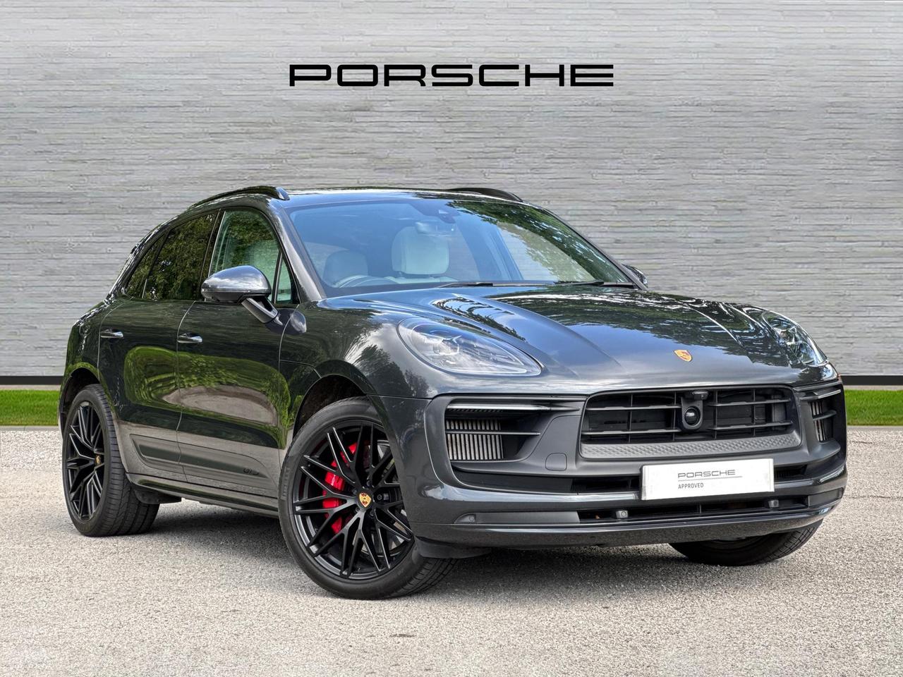 Main listing image - Porsche Macan