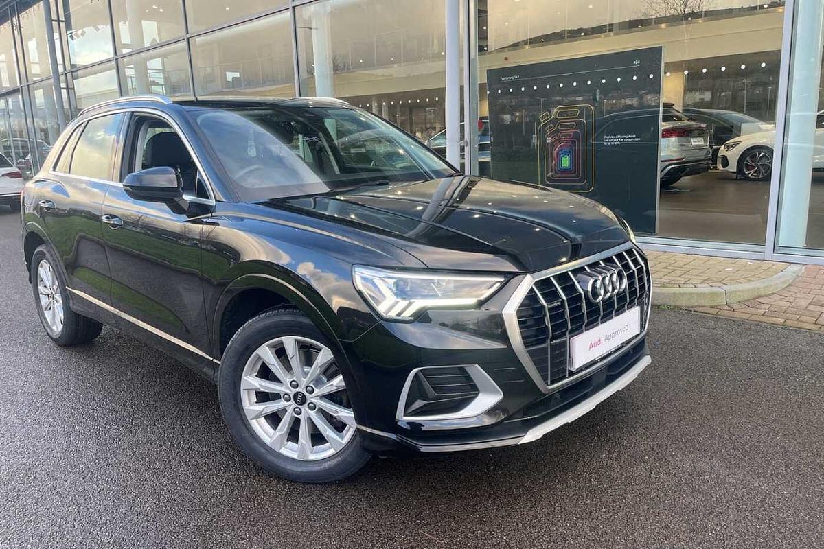 Main listing image - Audi Q3