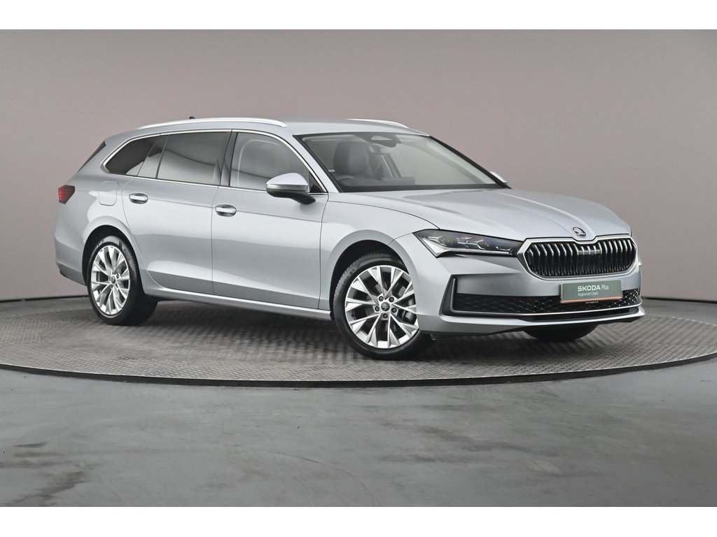 Main listing image - Skoda Superb Estate