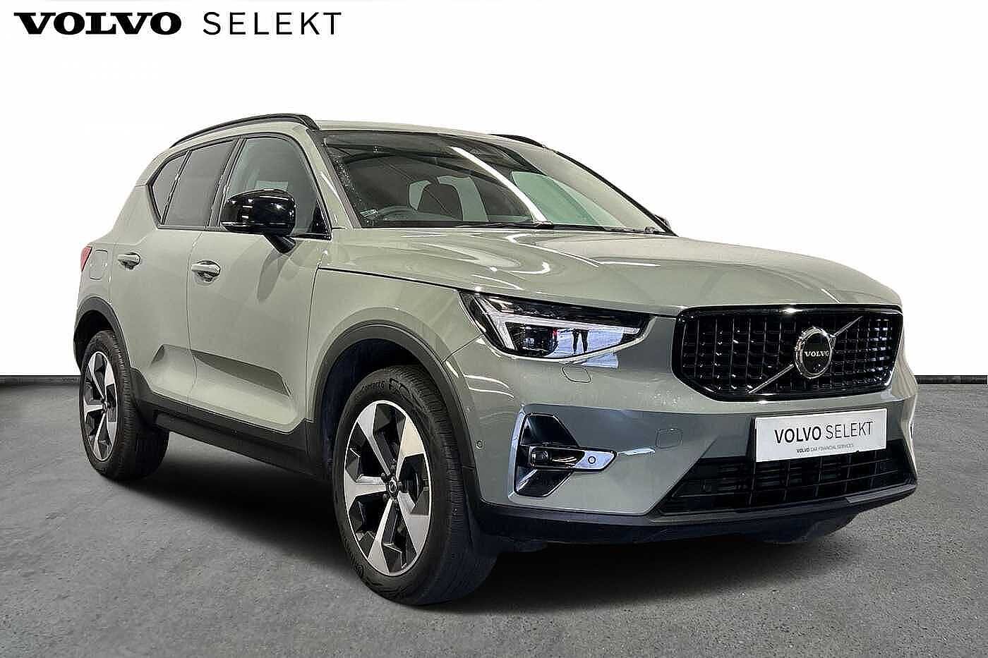 Main listing image - Volvo XC40