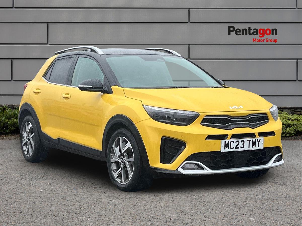 Main listing image - Kia Stonic