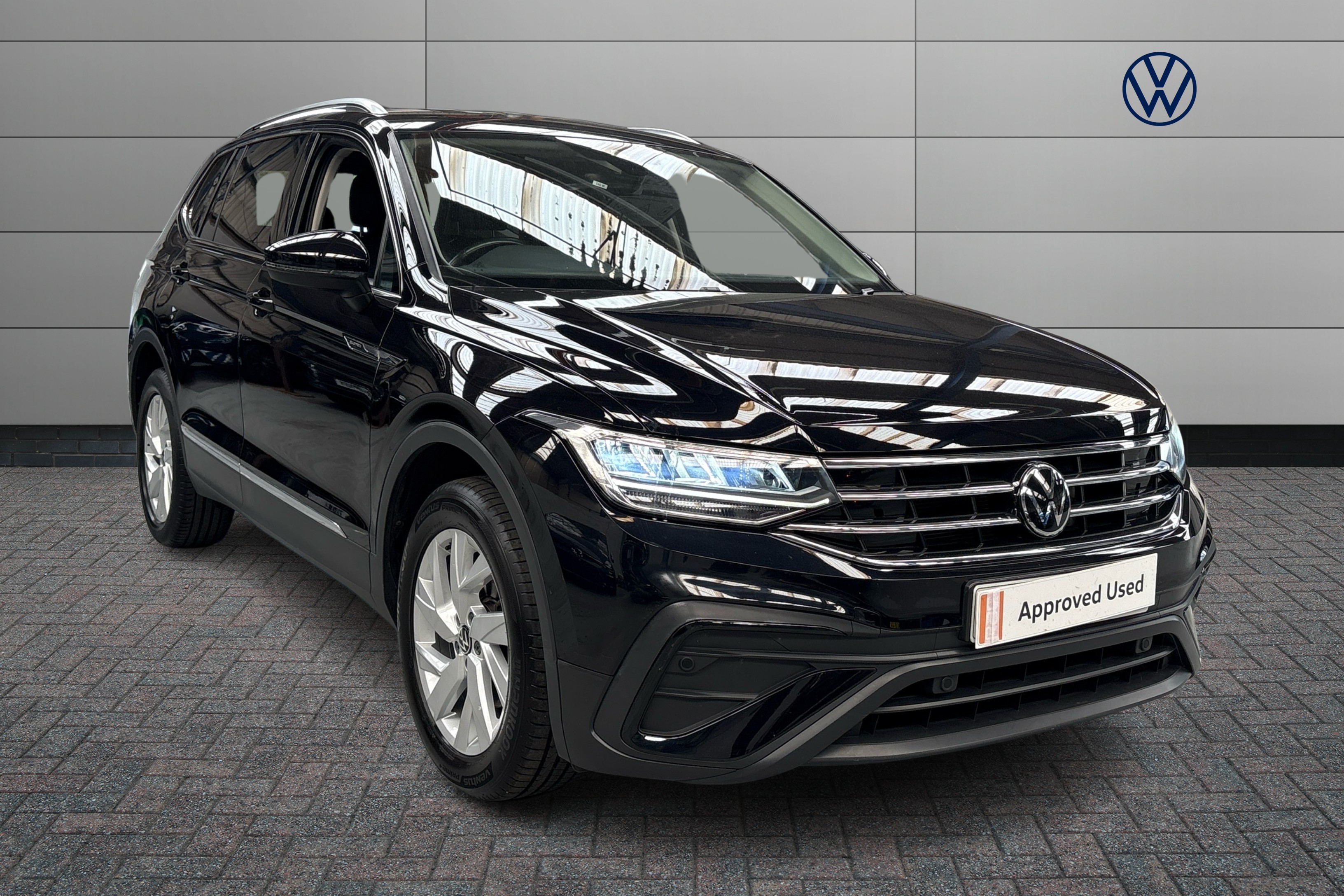 Main listing image - Volkswagen Tiguan Allspace