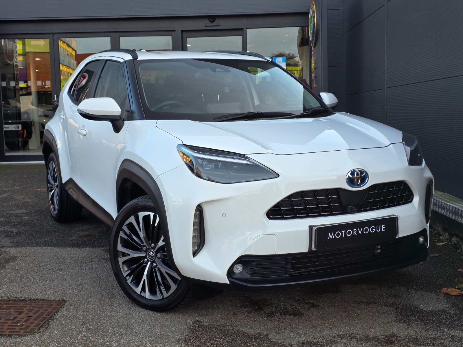 Main listing image - Toyota Yaris Cross