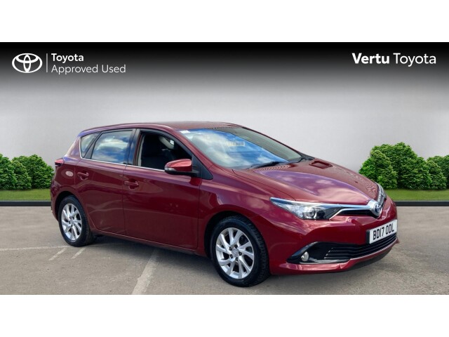 Main listing image - Toyota Auris