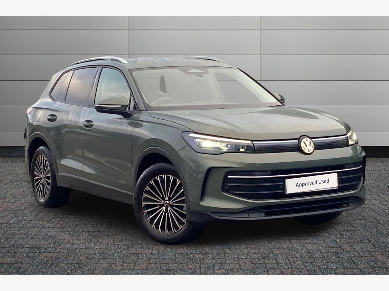Main listing image - Volkswagen Tiguan