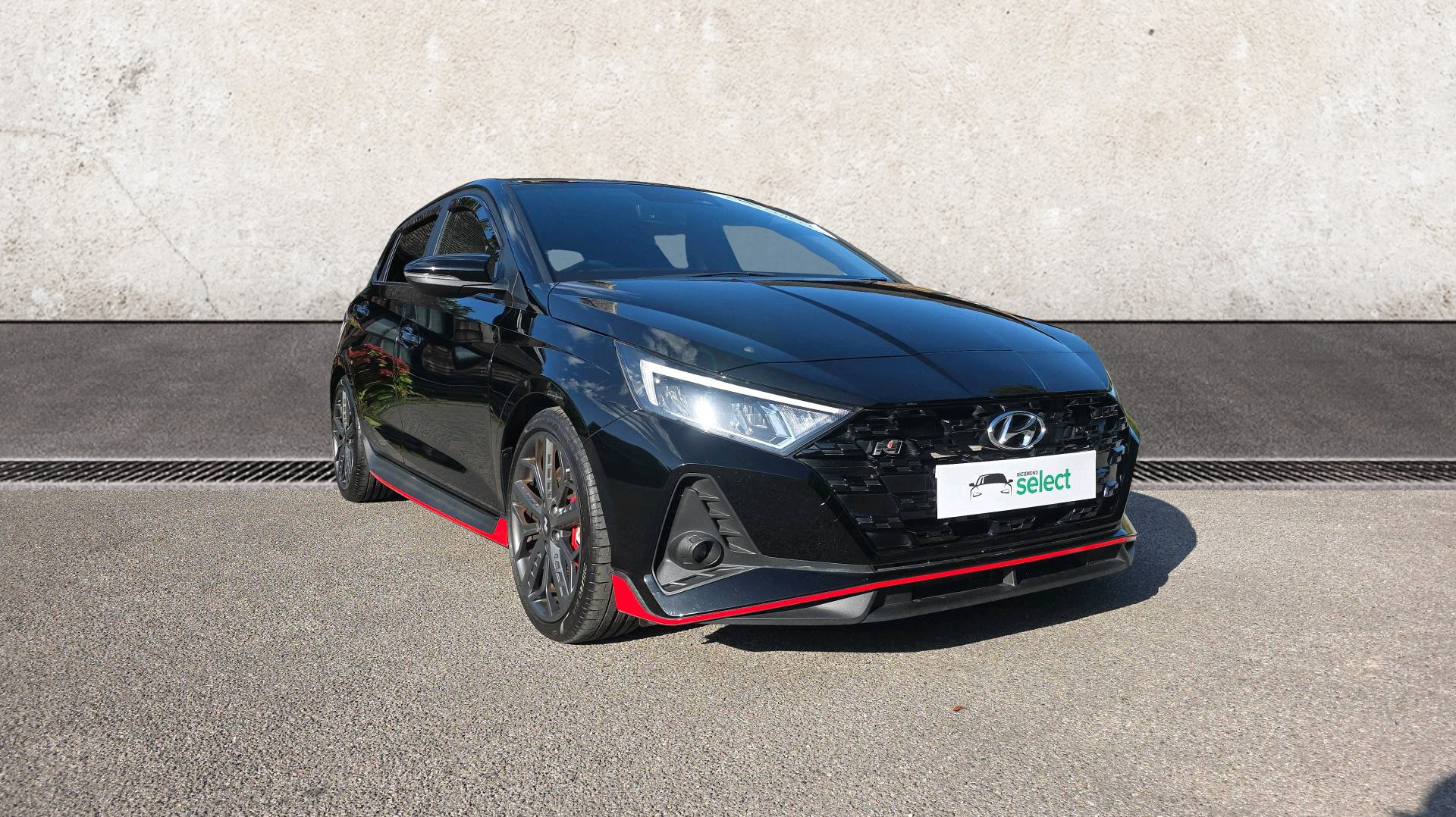 Main listing image - Hyundai i20