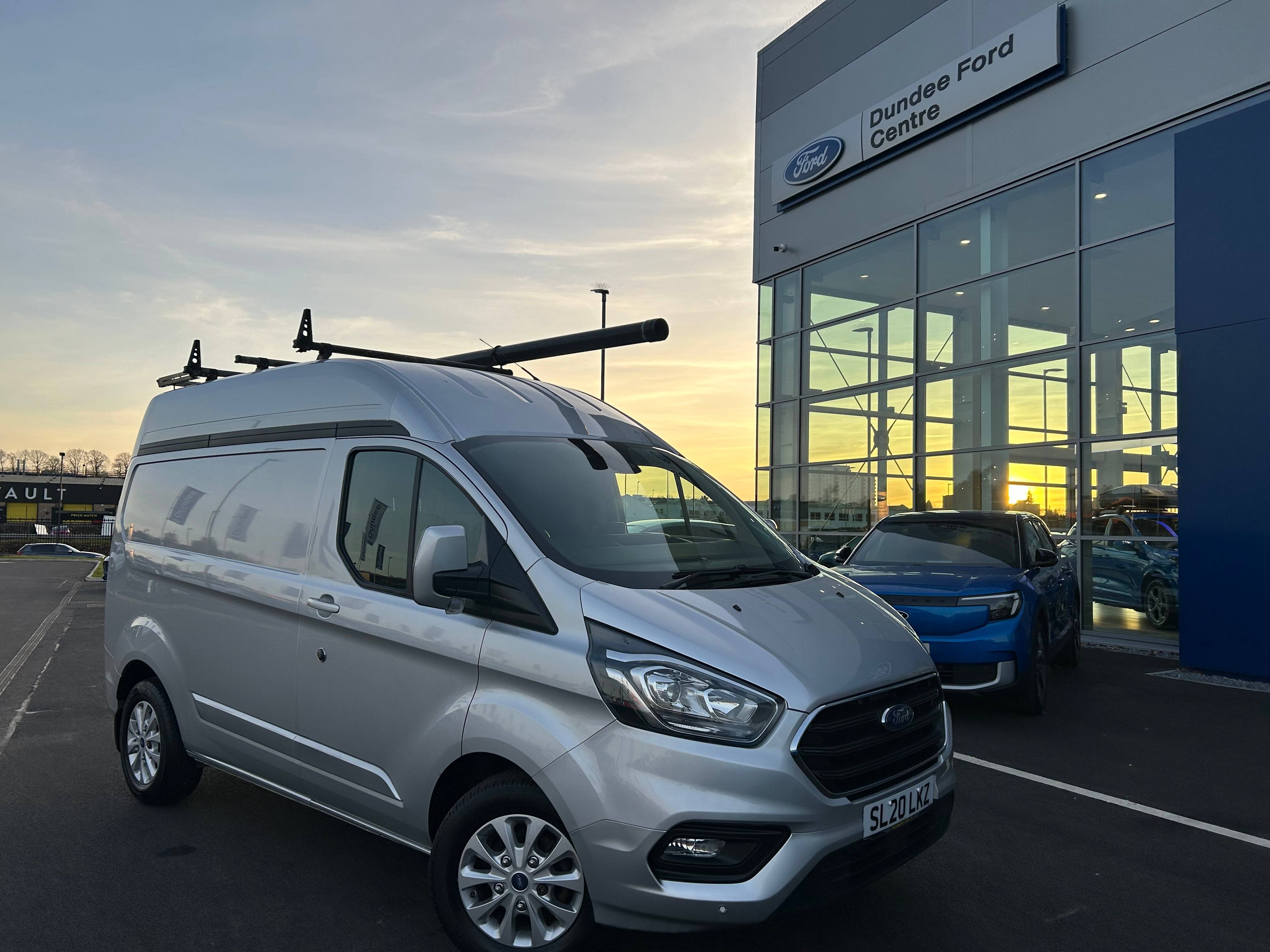 Main listing image - Ford Transit Custom